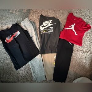 3 Nike Kids' 2 piece sets